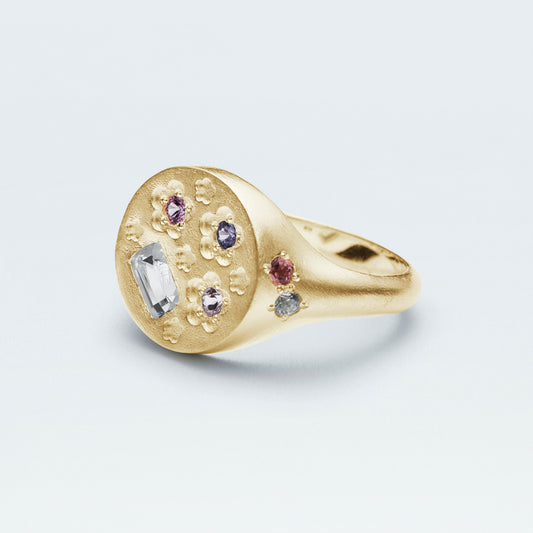 Flower Signet Ring / Gold-Coated SV925 / Pink
