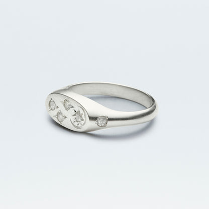 Galaxy Signet Ring Mini  / Silver925  / White