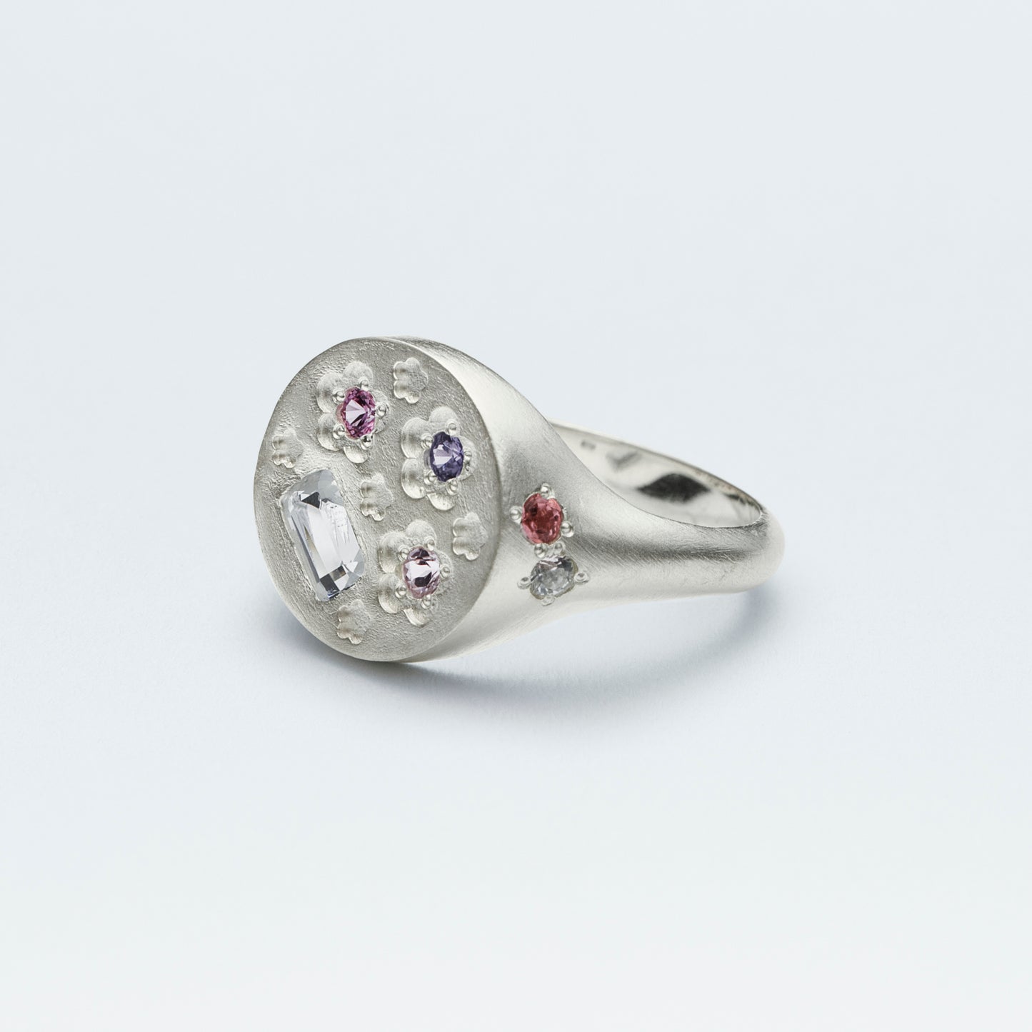 Flower Signet Ring / Silver925 / Pink