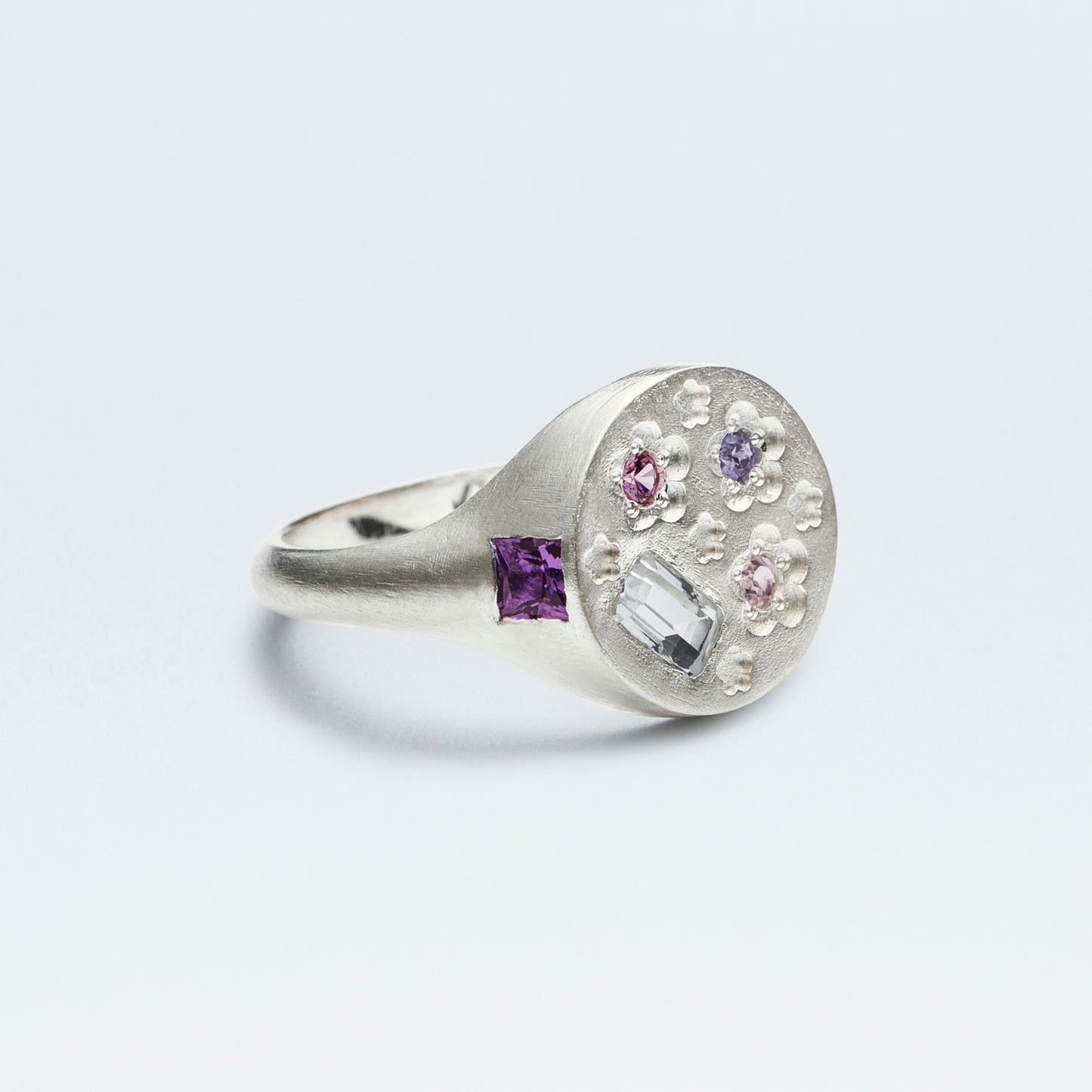 Flower Signet Ring / Silver925 / Pink