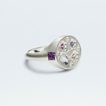 Flower Signet Ring / Silver925 / Pink