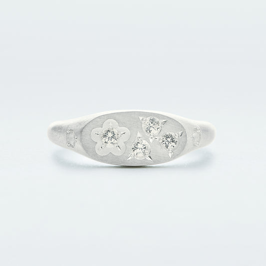 Flower Signet Ring Mini / Silver925 / White